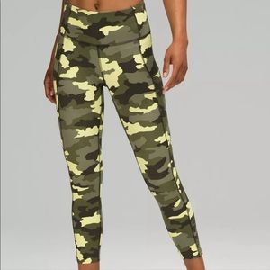 🍋 Lululemon 🍋 NWT Fast and Free HR Tight 25” Size 6